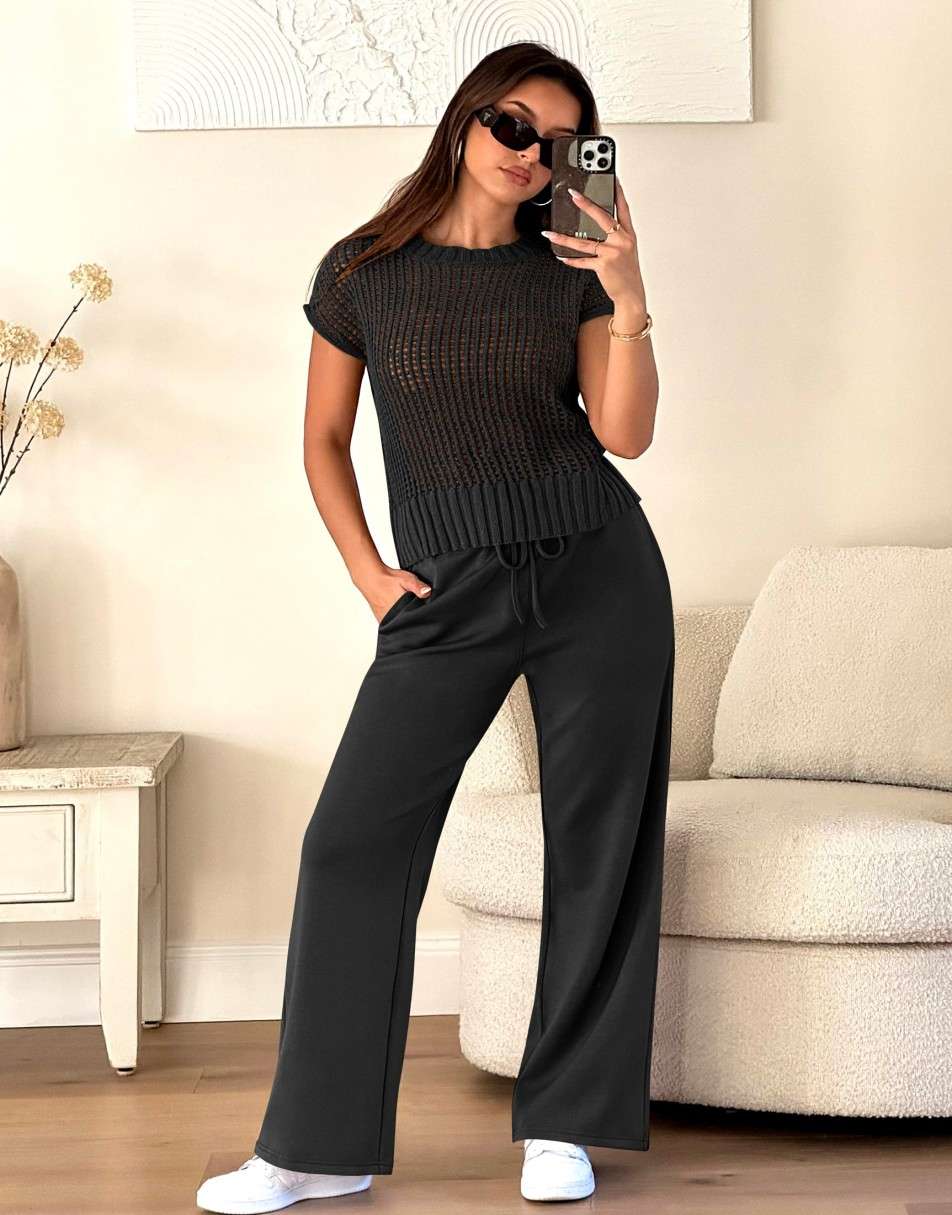 Conjunto Mavarina Crochê: Blusa Vazada e Calça Wide Leg Sofisticada