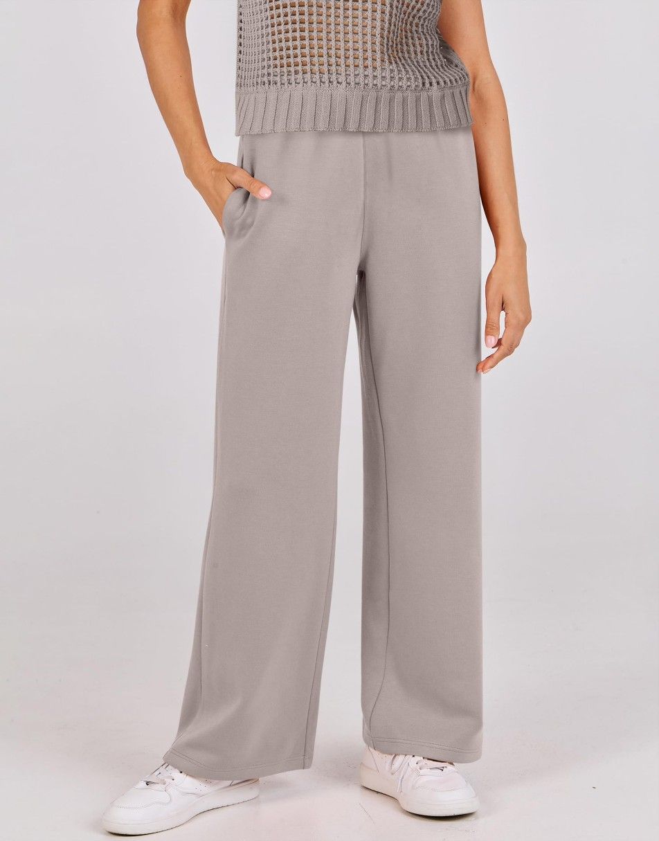 Conjunto Mavarina Crochê: Blusa Vazada e Calça Wide Leg Sofisticada