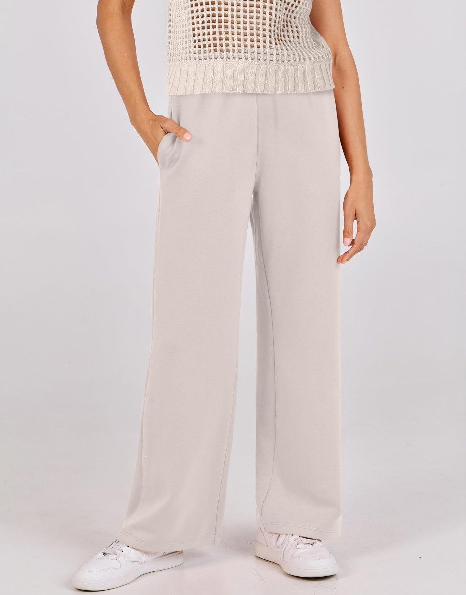 Conjunto Mavarina Crochê: Blusa Vazada e Calça Wide Leg Sofisticada