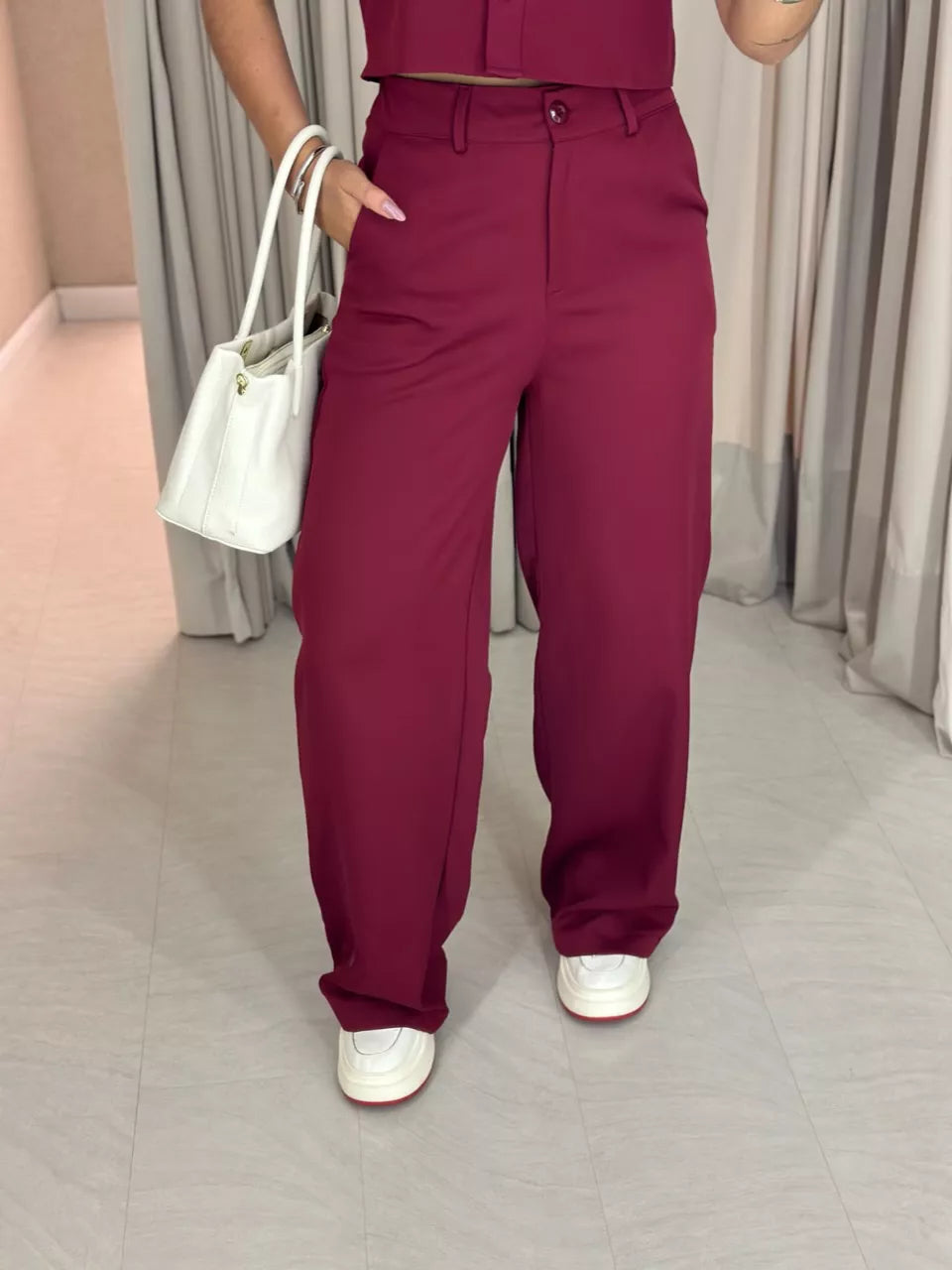 [Pague 1, Leve 2] Conjunto Karen - em Malha Premium / Para Mulheres que Amam Conforto com Estilo!